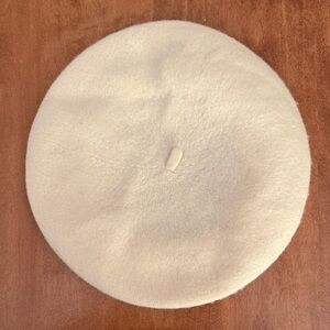 Classic Cream Wool Beret